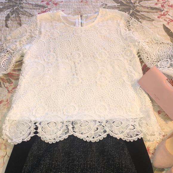 Tops - NWOT Beautiful cotton lace top Sz M